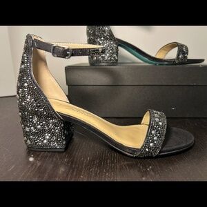 Betsey Johnson Mari Rhinestone Ankle Buckle Block Heel/Sandal Black/Silver Sz 7